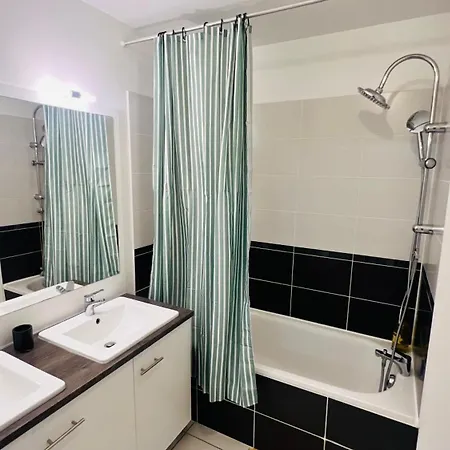Cocon D'ingril Penthouse Vue شقة فرونتينيان
