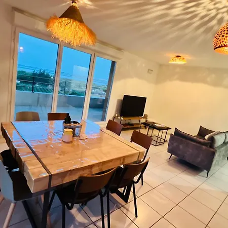 Cocon D'ingril Penthouse Vue アパート *